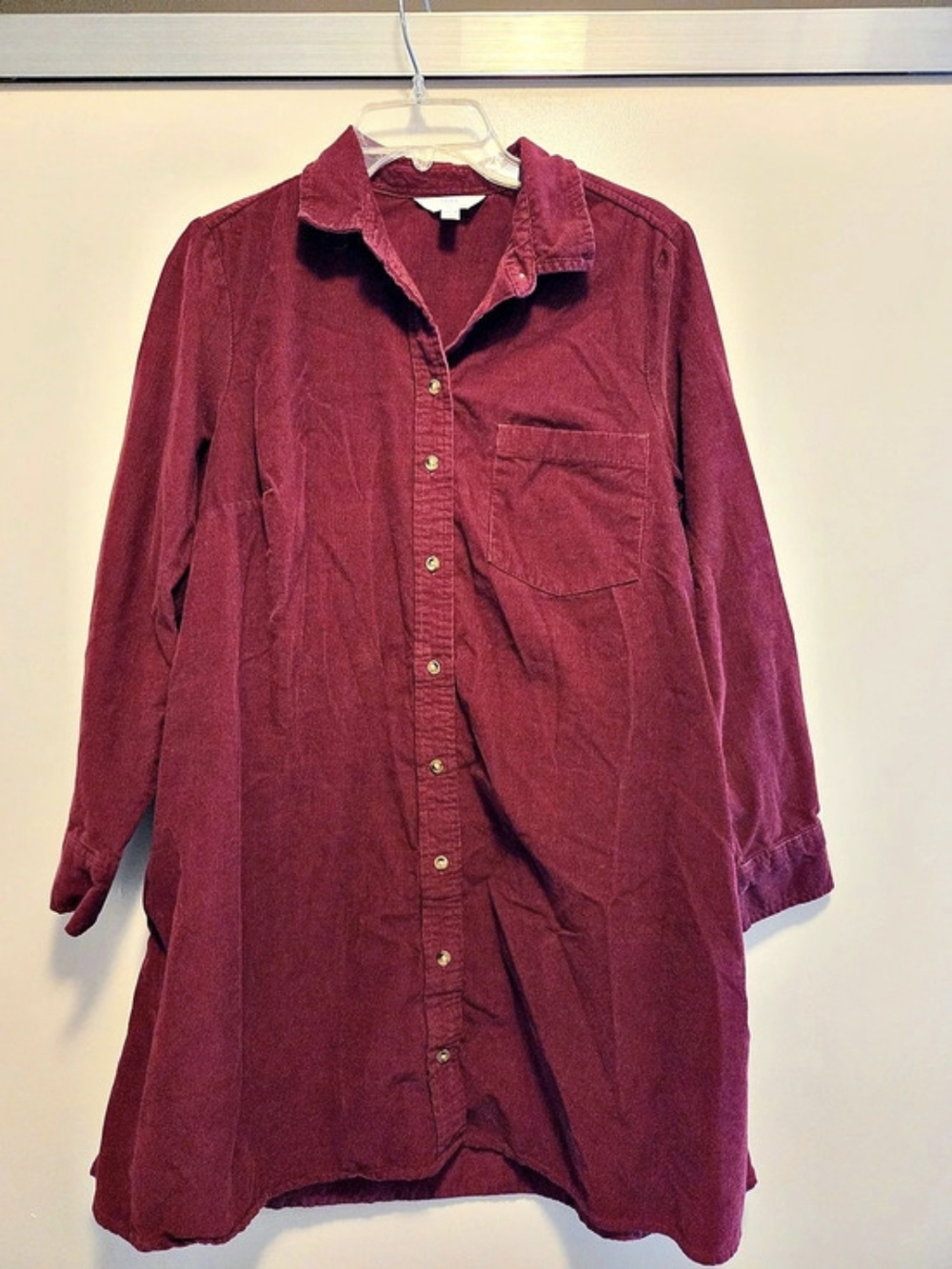 Time and Tru Long Sleeve Button Down Shirt in Burgundy Size Large